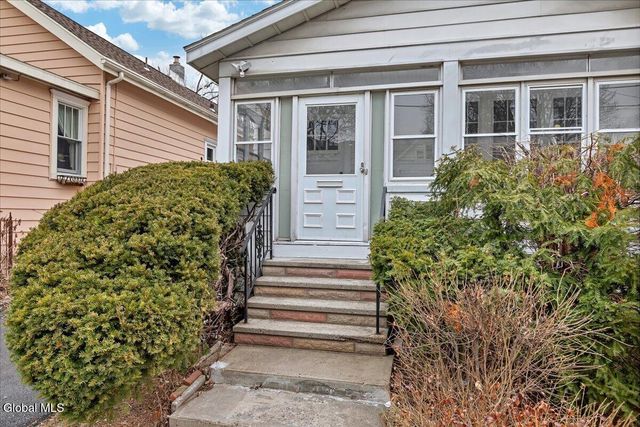 72 Grandview Terrace, Albany, NY 12202