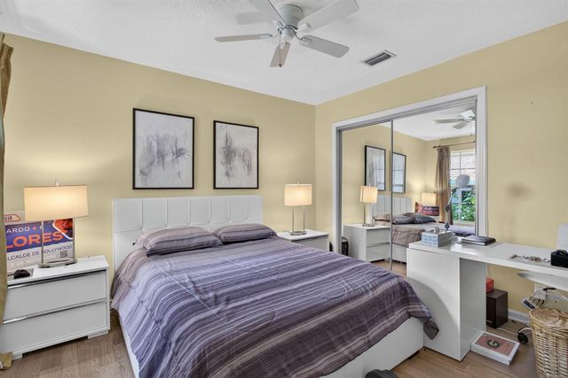 526 Misty Oaks Drive, Pompano Beach, FL 33069