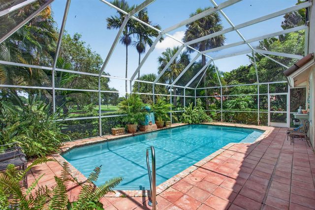 526 Misty Oaks Drive, Pompano Beach, FL 33069