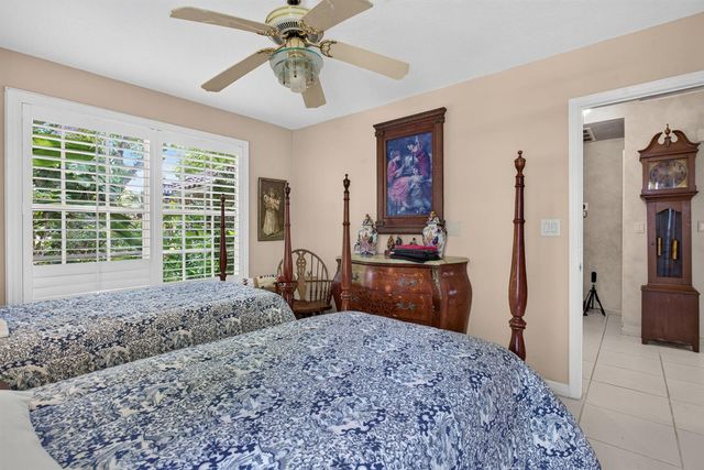 526 Misty Oaks Drive, Pompano Beach, FL 33069