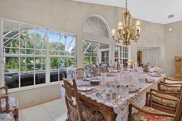 526 Misty Oaks Drive, Pompano Beach, FL 33069