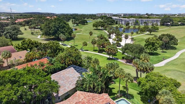 526 Misty Oaks Drive, Pompano Beach, FL 33069