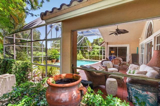 526 Misty Oaks Drive, Pompano Beach, FL 33069