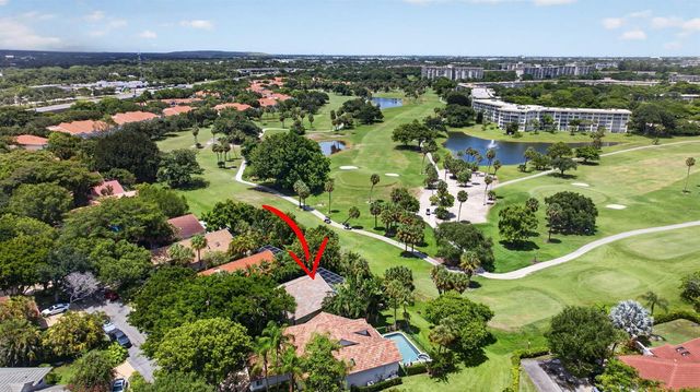 526 Misty Oaks Drive, Pompano Beach, FL 33069