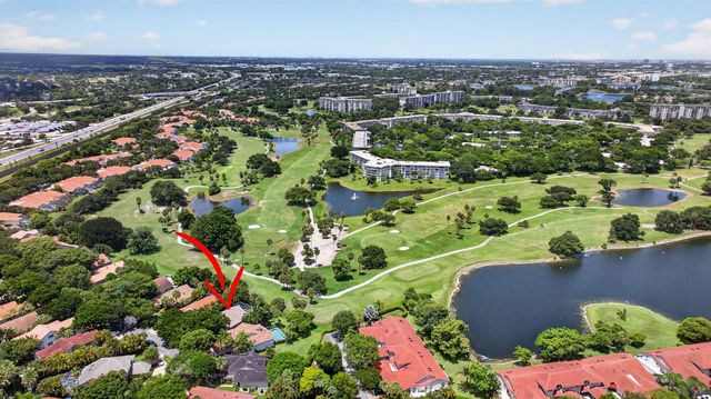 526 Misty Oaks Drive, Pompano Beach, FL 33069