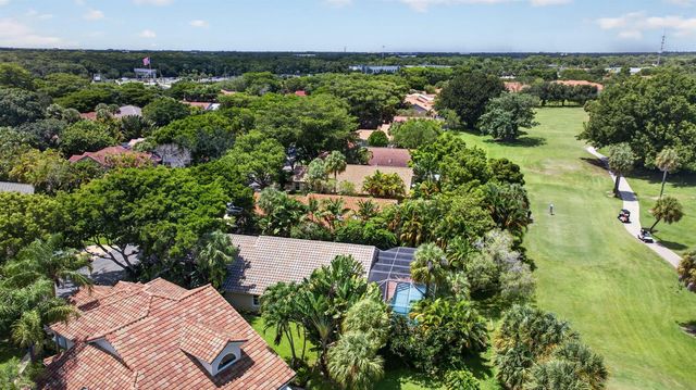 526 Misty Oaks Drive, Pompano Beach, FL 33069