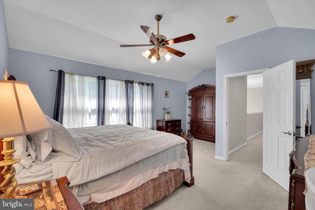 8 SWEET BRIAR RD, Coatesville, PA 19320