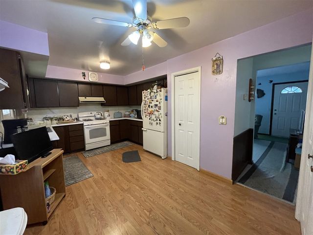 1945 S 200th Avenue, Hesperia, MI 49421