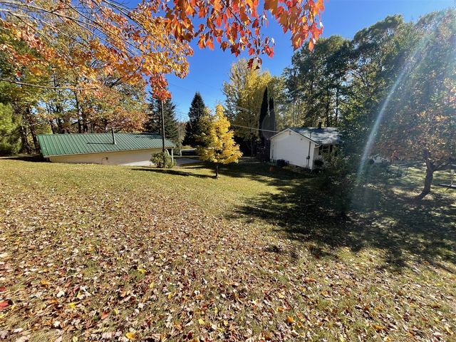 1945 S 200th Avenue, Hesperia, MI 49421