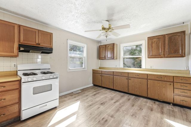 17 S Willard Street, New Buffalo, MI 49117