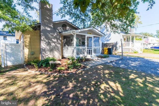 2109 SHORE DR, Edgewater, MD 21037