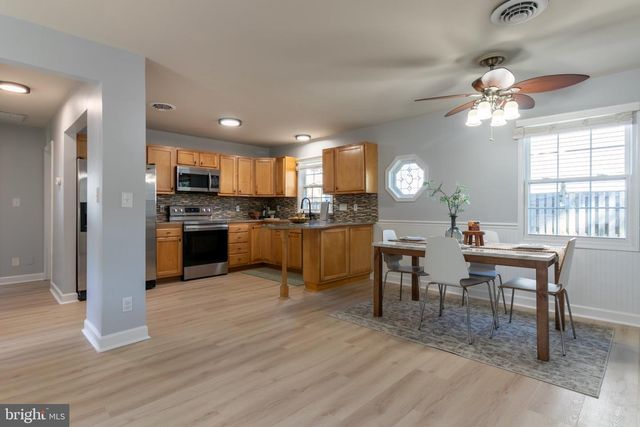 2109 SHORE DR, Edgewater, MD 21037