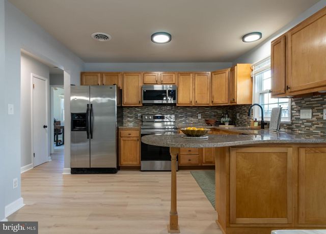 2109 SHORE DR, Edgewater, MD 21037