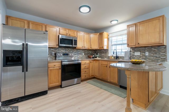 2109 SHORE DR, Edgewater, MD 21037