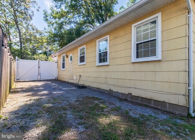 2109 SHORE DR, Edgewater, MD 21037