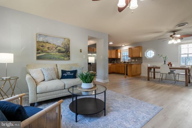 2109 SHORE DR, Edgewater, MD 21037