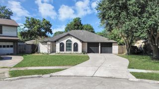 5018 Groveton Lane, Pearland, TX 77584