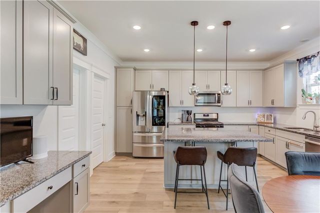 42 Sinclair Circle, Hoschton, GA 30548