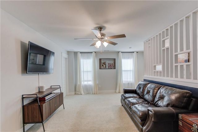42 Sinclair Circle, Hoschton, GA 30548