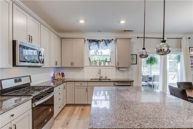42 Sinclair Circle, Hoschton, GA 30548