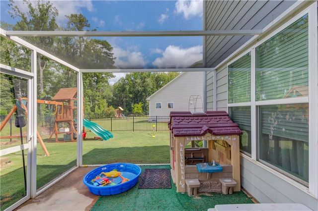 42 Sinclair Circle, Hoschton, GA 30548