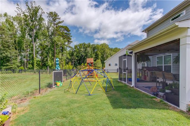 42 Sinclair Circle, Hoschton, GA 30548