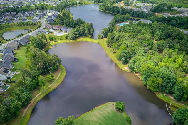 42 Sinclair Circle, Hoschton, GA 30548