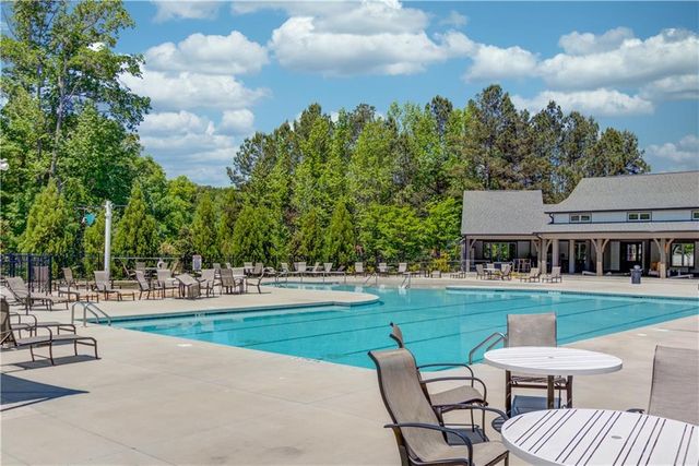 42 Sinclair Circle, Hoschton, GA 30548