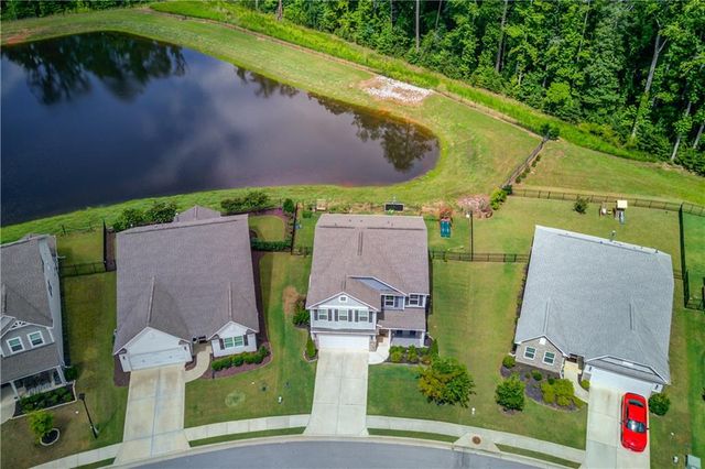 42 Sinclair Circle, Hoschton, GA 30548