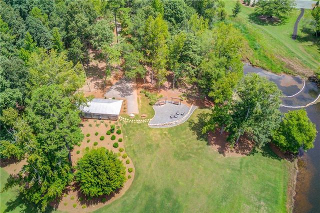42 Sinclair Circle, Hoschton, GA 30548