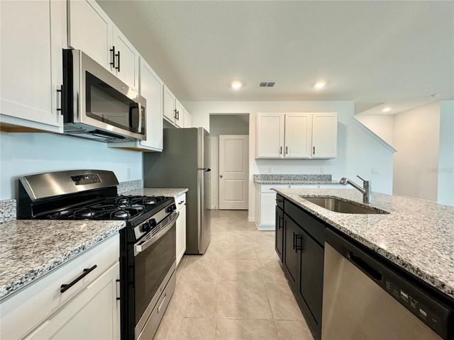 15056 WINDFLOWER ALLEY, Winter Garden, FL 34787