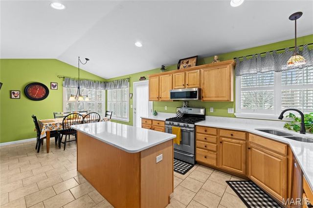 1251 Wayne Court, O'fallon, IL 62269