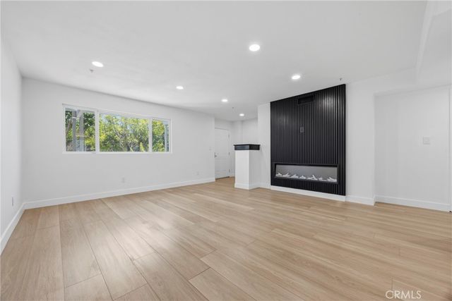 645 W Regent, Inglewood, CA 90301