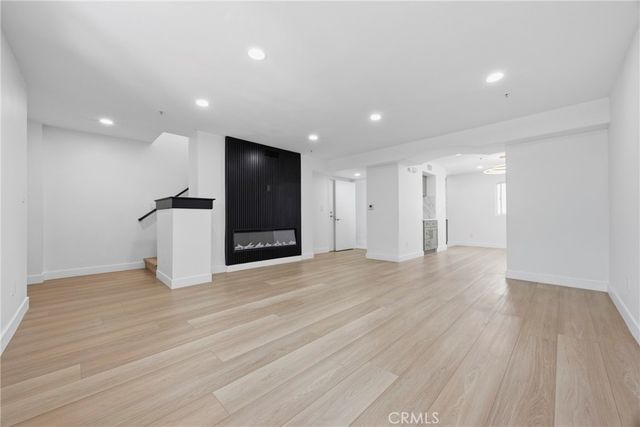 645 W Regent, Inglewood, CA 90301