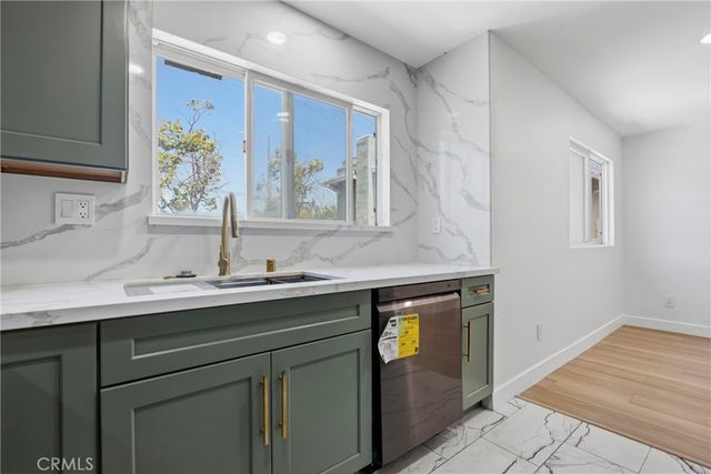 645 W Regent, Inglewood, CA 90301