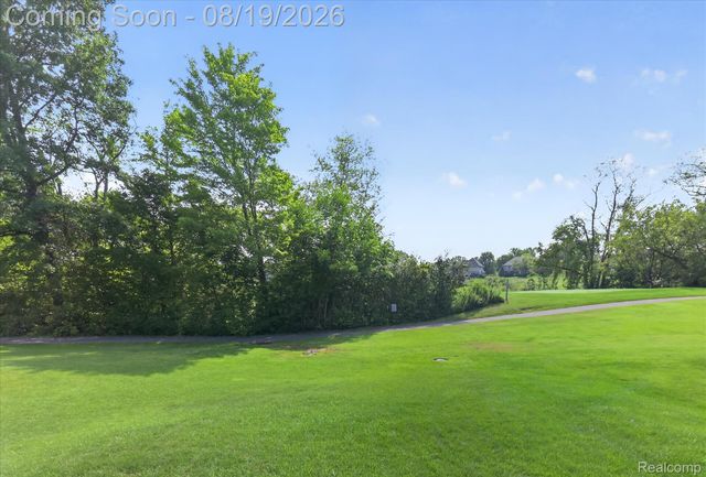 3747 Honors Way, Genoa Township, MI 48843