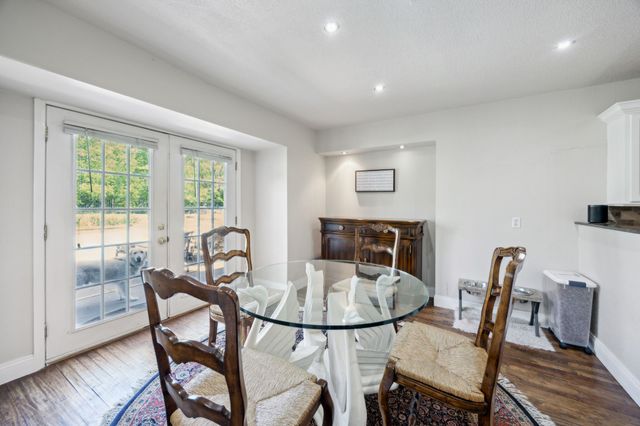 1425 N Peytonville, Southlake, TX 76092