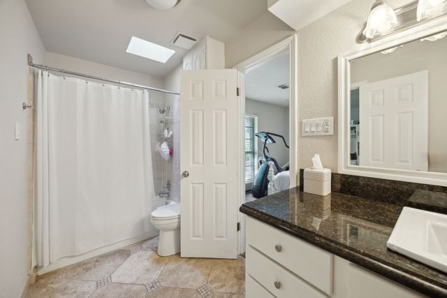 1425 N Peytonville, Southlake, TX 76092