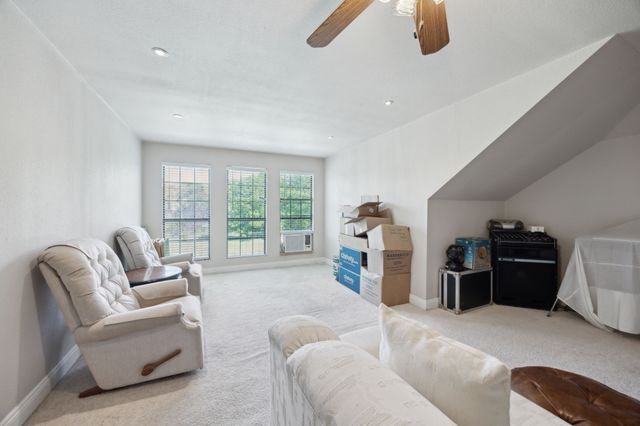 1425 N Peytonville, Southlake, TX 76092