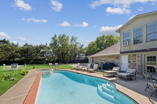 1425 N Peytonville, Southlake, TX 76092