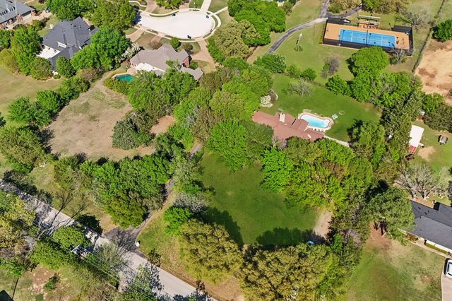 1425 N Peytonville, Southlake, TX 76092