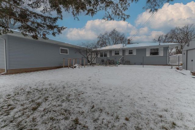 2125 S Palm Street, Janesville, WI 53546