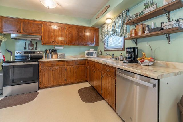 2125 S Palm Street, Janesville, WI 53546