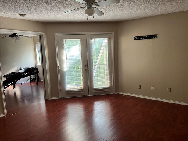 9823 Walnut Street 306, Dallas, TX 75243