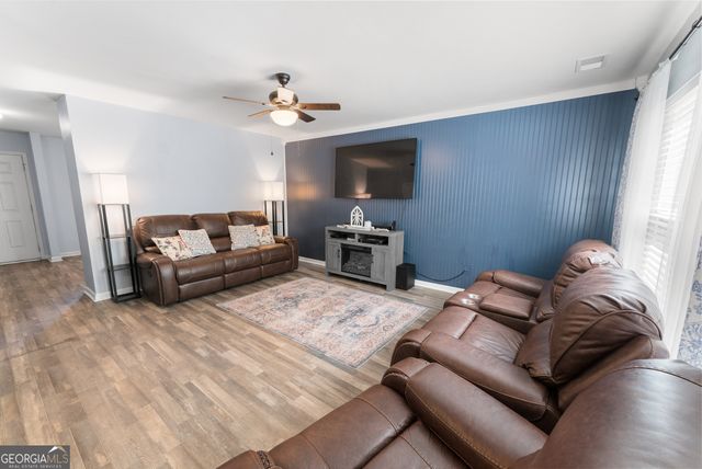297 Sunrise Circle, Midway, GA 31320