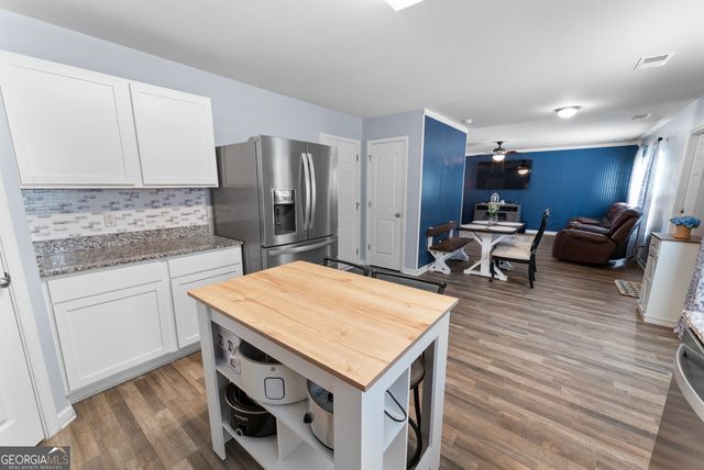 297 Sunrise Circle, Midway, GA 31320