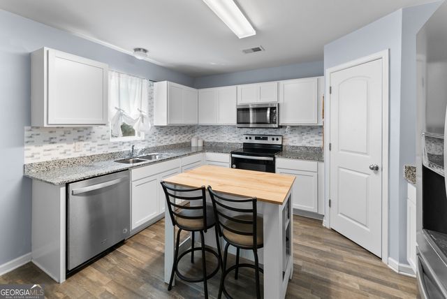 297 Sunrise Circle, Midway, GA 31320