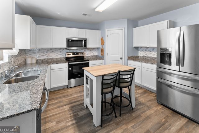 297 Sunrise Circle, Midway, GA 31320