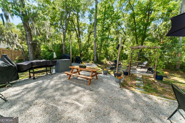 297 Sunrise Circle, Midway, GA 31320