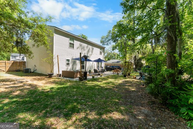 297 Sunrise Circle, Midway, GA 31320